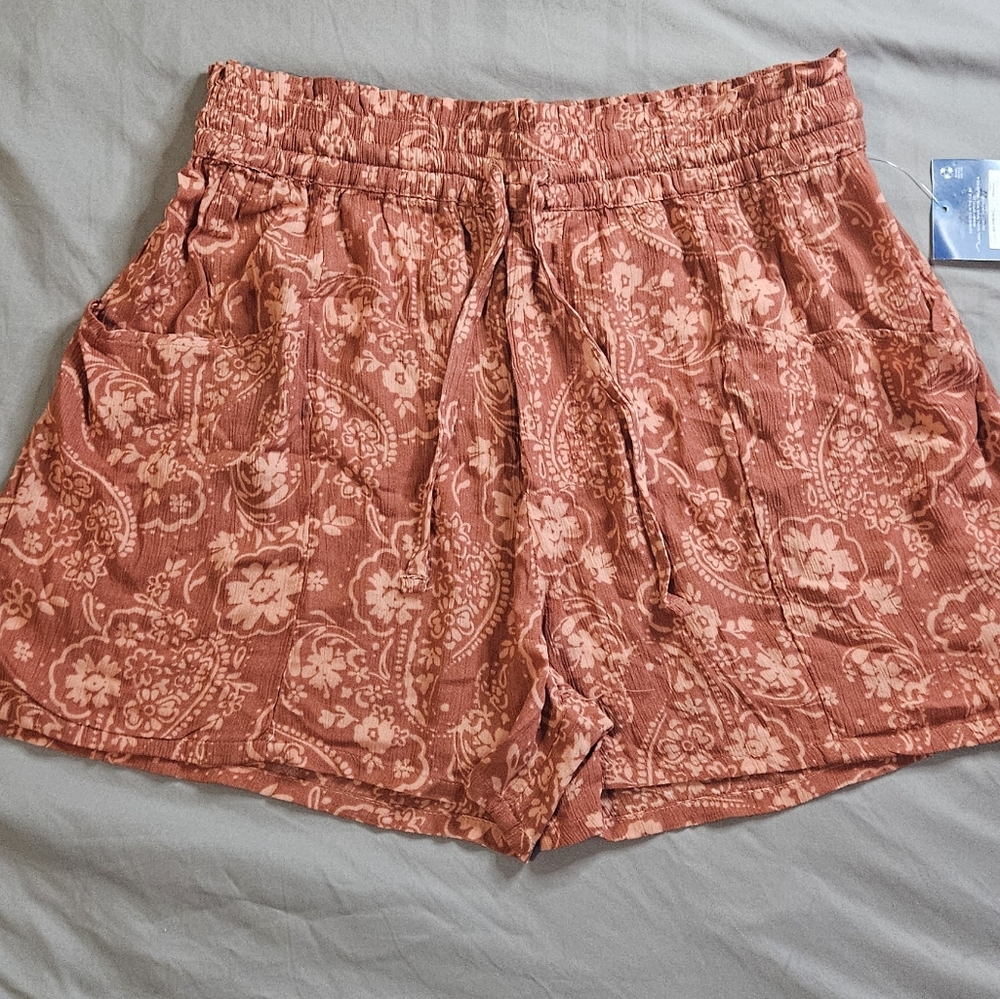 JCPenney Women's High Waist Paisley Shorts - Terracotta